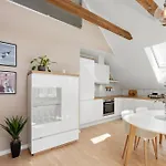 Διαμέρισμα Roomsly I Next To Bryggen With Balcony