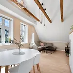 Διαμέρισμα Roomsly I Next To Bryggen With Balcony Μπέργκεν