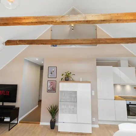 Roomsly I Next To Bryggen With Balcony Apartman Bergen