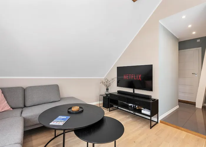 Daire Roomsly I Next To Bryggen With Balcony Bergen